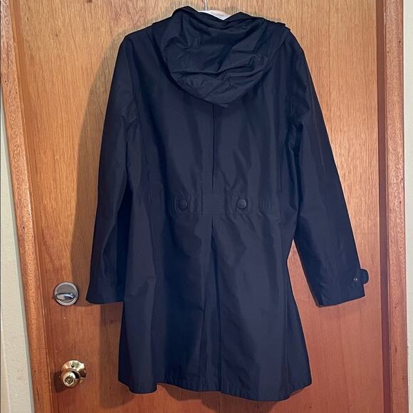 L.L. Bean Classic Black Hooded Jacket. 2X - Picture 4 of 4